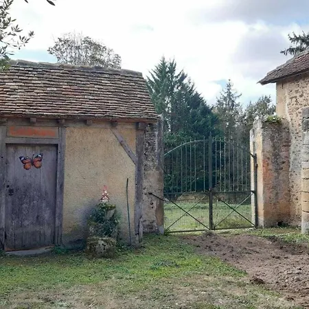 בית נופש Le Du Chateau *