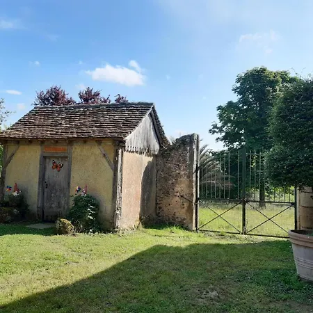 בית נופש Le Du Chateau *